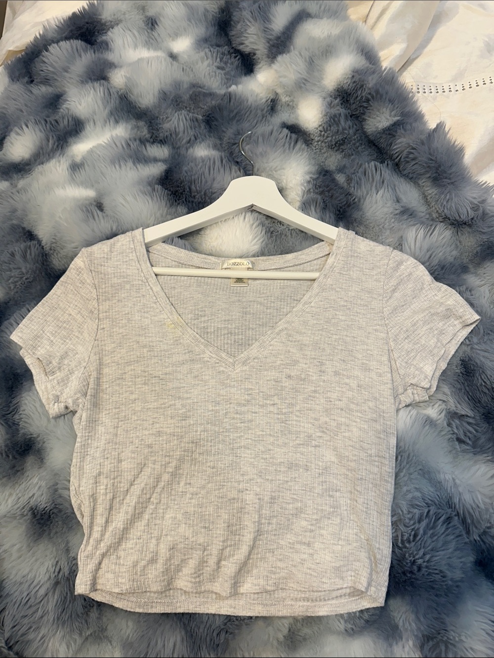 Bozzolo Light Gray Ribbed V-Neck Cropped Top